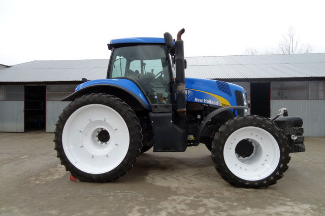 Producteur d'accessoires pour tracteurs, roues pour machines agricoles, Pologne