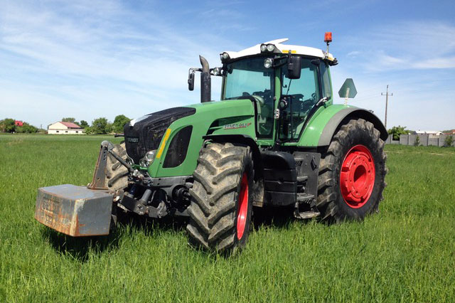 Producteur d'accessoires pour tracteurs, roues pour machines agricoles, Pologne
