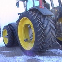Producteur d'accessoires pour tracteurs, roues pour machines agricoles, Pologne