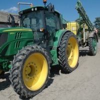 Producteur d'accessoires pour tracteurs, roues pour machines agricoles, Pologne