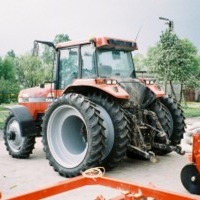 Producteur d'accessoires pour tracteurs, roues pour machines agricoles, Pologne