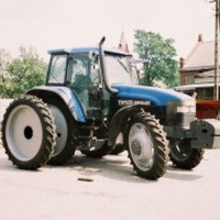 Producteur d'accessoires pour tracteurs, roues pour machines agricoles, Pologne
