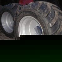 Producteur d'accessoires pour tracteurs, roues pour machines agricoles, Pologne