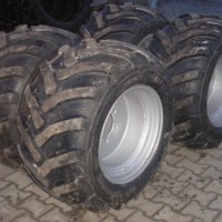 Producteur d'accessoires pour tracteurs, roues pour machines agricoles, Pologne