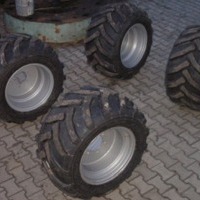 Producteur d'accessoires pour tracteurs, roues pour machines agricoles, Pologne