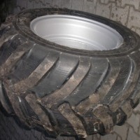Producteur d'accessoires pour tracteurs, roues pour machines agricoles, Pologne