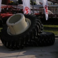 Producteur d'accessoires pour tracteurs, roues pour machines agricoles, Pologne