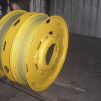 Producteur d'accessoires pour tracteurs, roues pour machines agricoles, Pologne